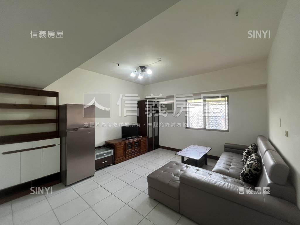 近Ｒ１４面公園兩房房屋室內格局與周邊環境