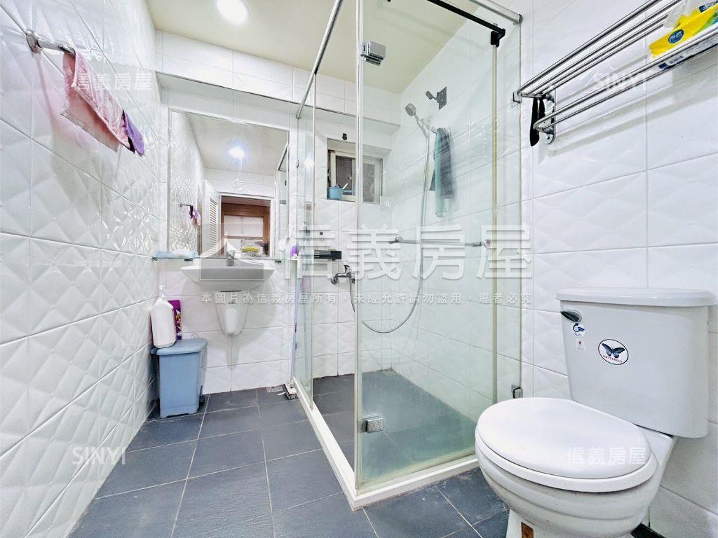 西門運動場電梯華廈房屋室內格局與周邊環境