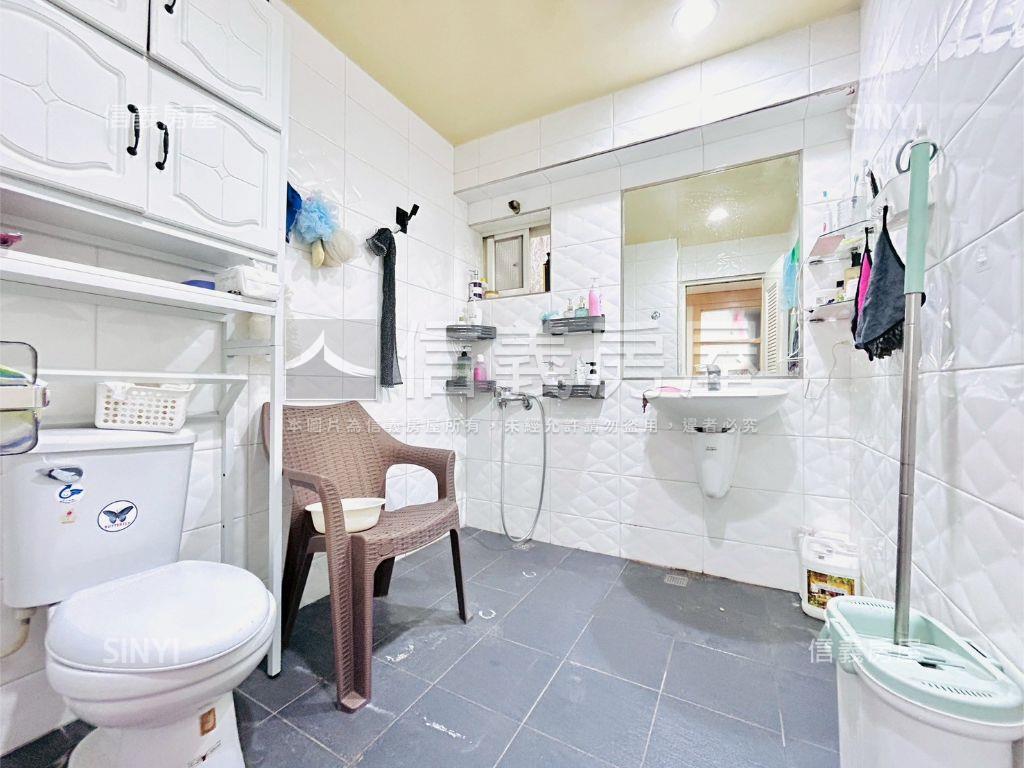 西門運動場電梯華廈房屋室內格局與周邊環境