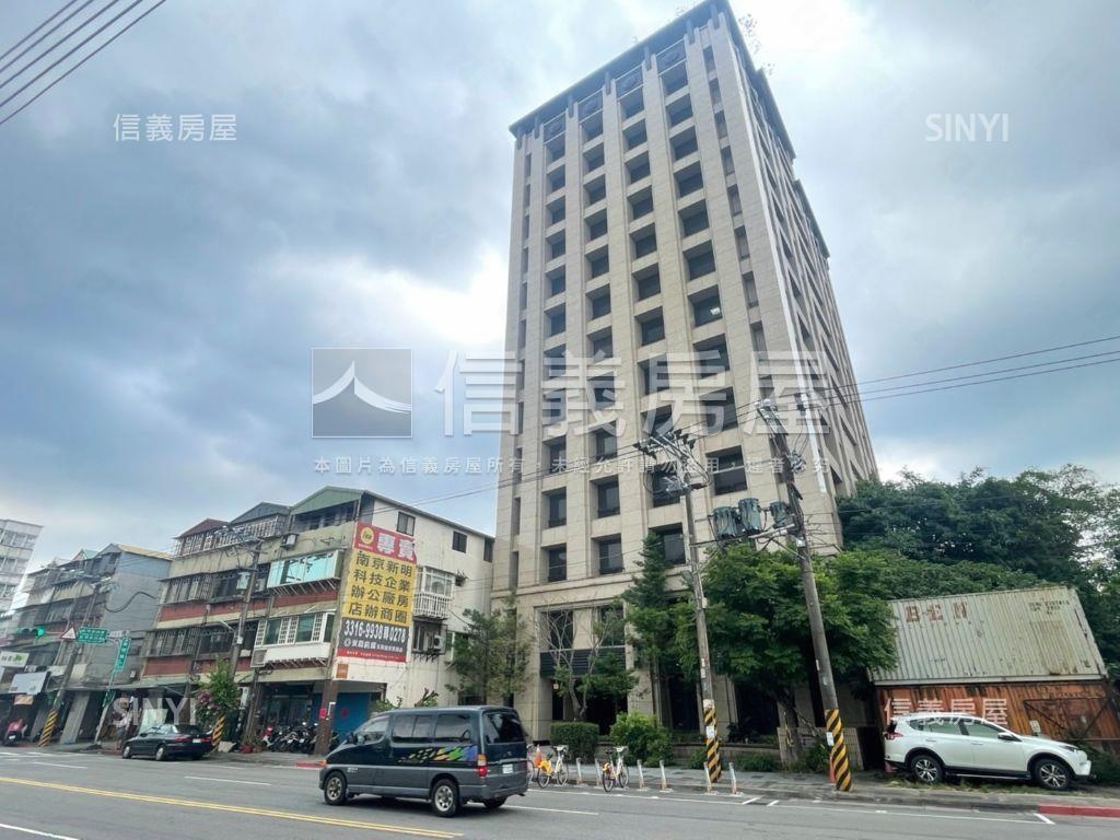 台北仰望景觀大樓房屋室內格局與周邊環境