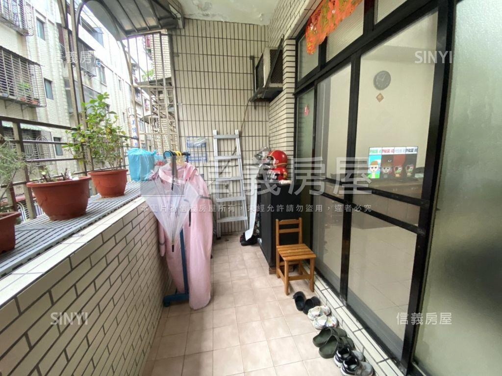 美屋３樓搭配坡平車位房屋室內格局與周邊環境