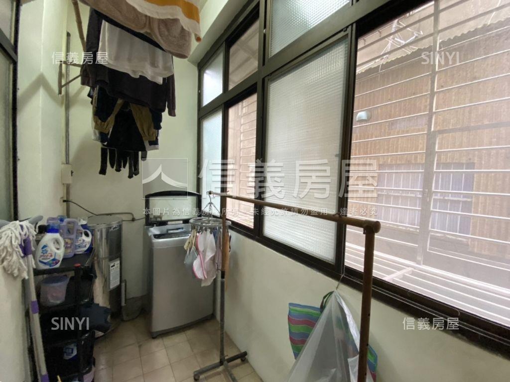 美屋３樓搭配坡平車位房屋室內格局與周邊環境