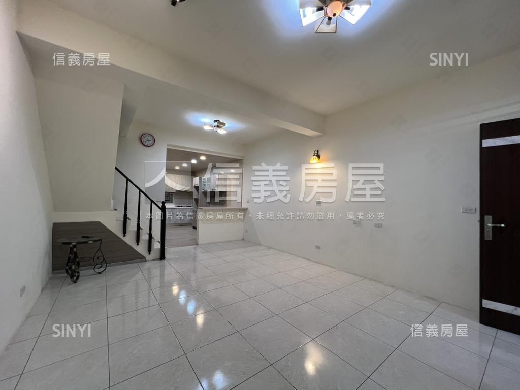 近振興公園翻新獨院墅房屋室內格局與周邊環境