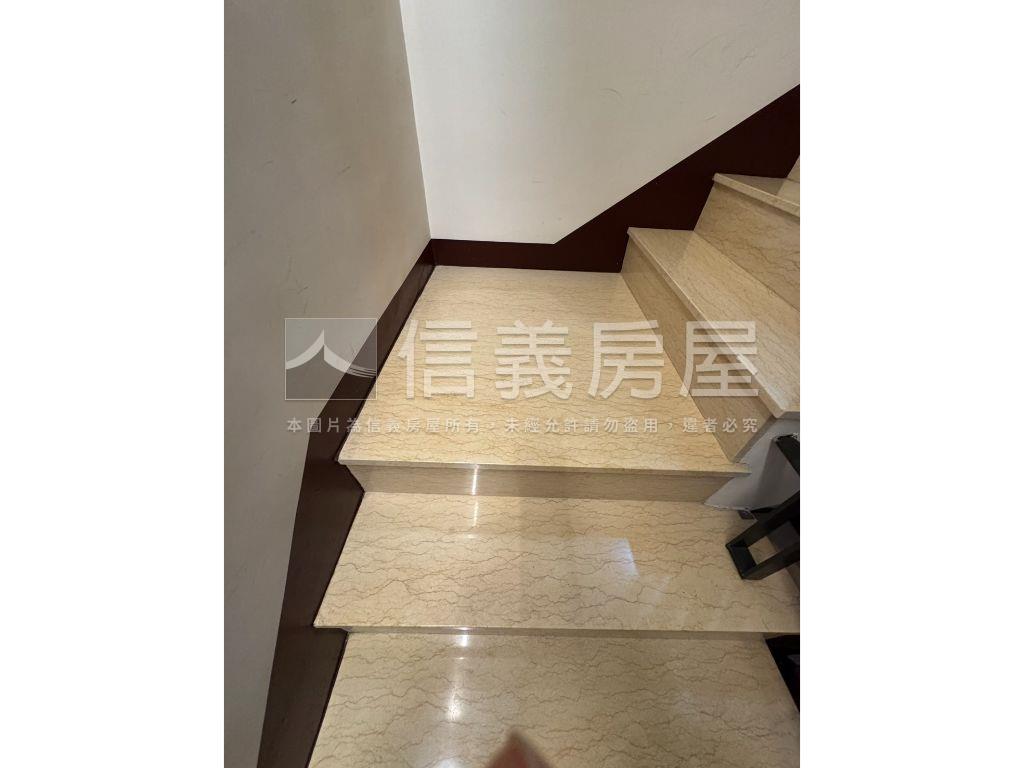 東方之星奢華珍寶房屋室內格局與周邊環境