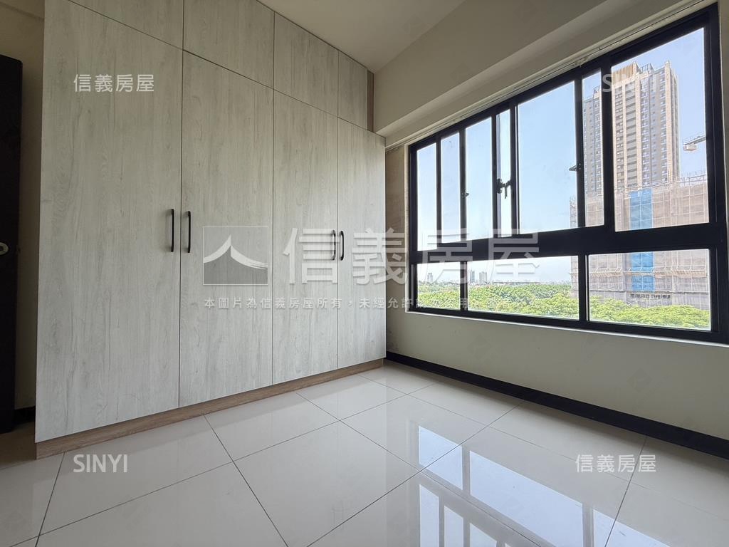 青埔公園景觀三房雙車位房屋室內格局與周邊環境