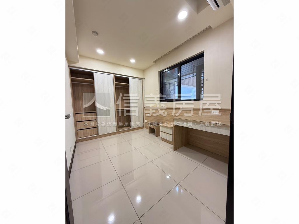 青埔公園景觀三房雙車位房屋室內格局與周邊環境