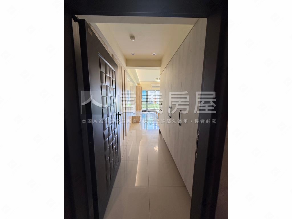 青埔公園景觀三房雙車位房屋室內格局與周邊環境