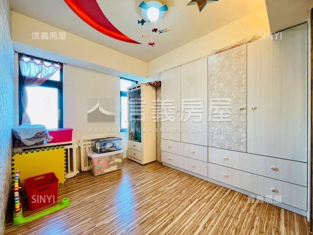 興大之星２房附車位房屋室內格局與周邊環境