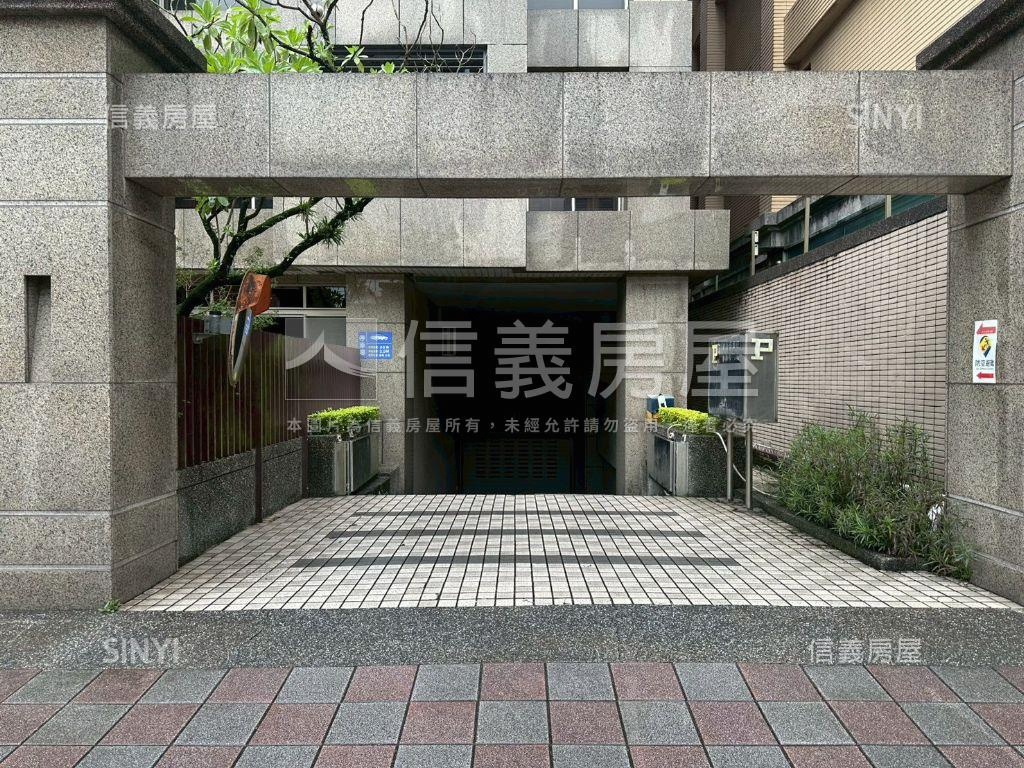 大湖澄品坡道機械車位房屋室內格局與周邊環境