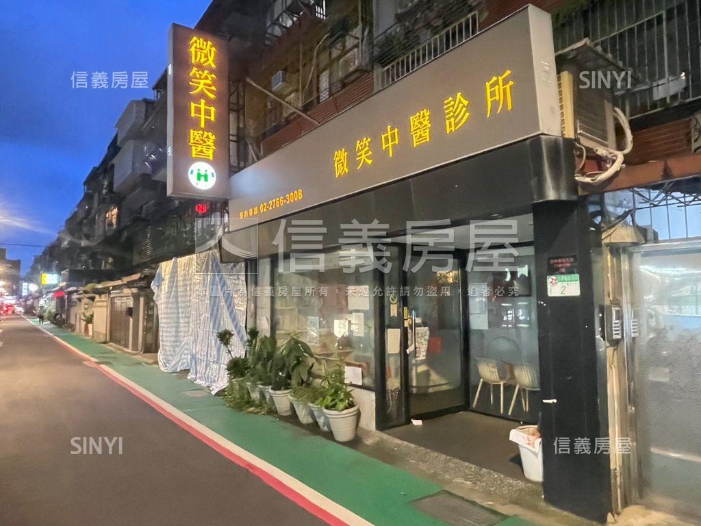 信義微風捷運店面房屋室內格局與周邊環境