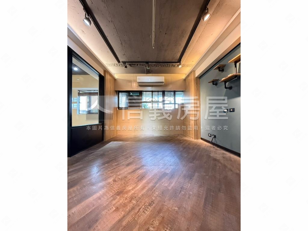 首購裝潢景觀兩房房屋室內格局與周邊環境