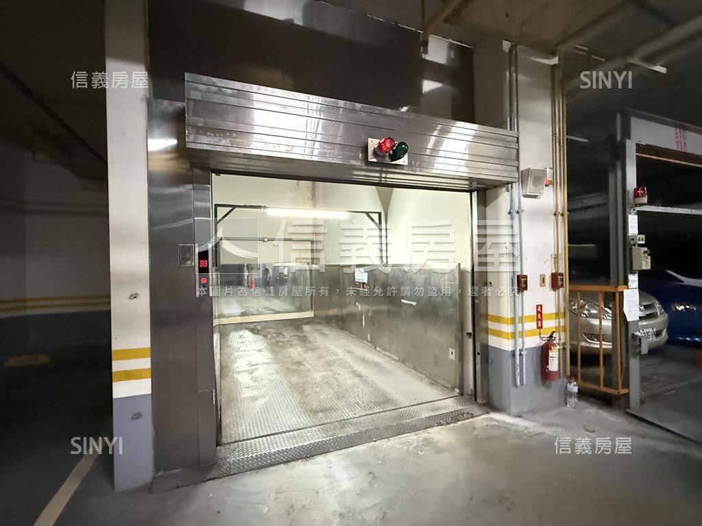 江子翠站獨立產權車位房屋室內格局與周邊環境