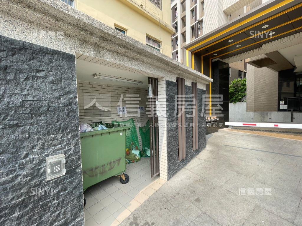 霧峰近國道兩房兩衛美屋房屋室內格局與周邊環境