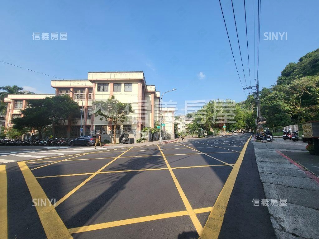 財富捷境㊣松山路公寓三樓房屋室內格局與周邊環境