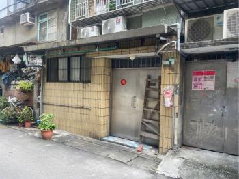 永吉路面寬一樓