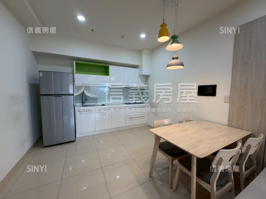 龍騰鑫市政菁英特區美三房房屋室內格局與周邊環境