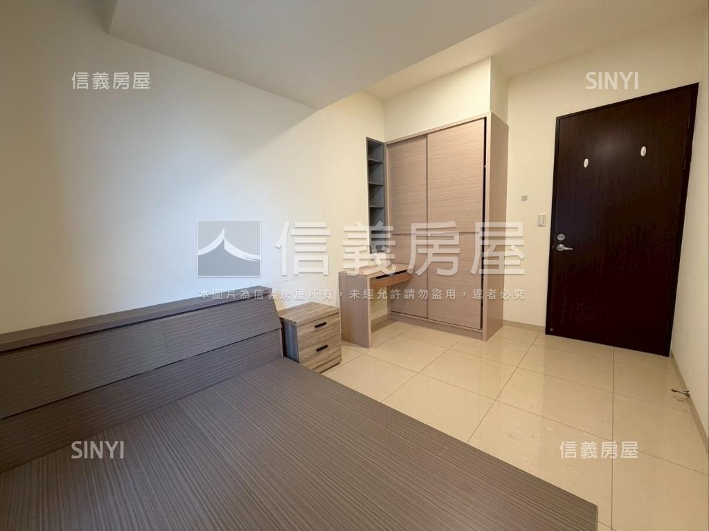 龍騰鑫市政菁英特區美三房房屋室內格局與周邊環境