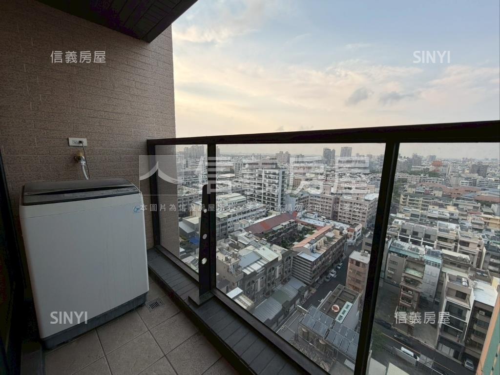 龍騰鑫市政菁英特區美三房房屋室內格局與周邊環境