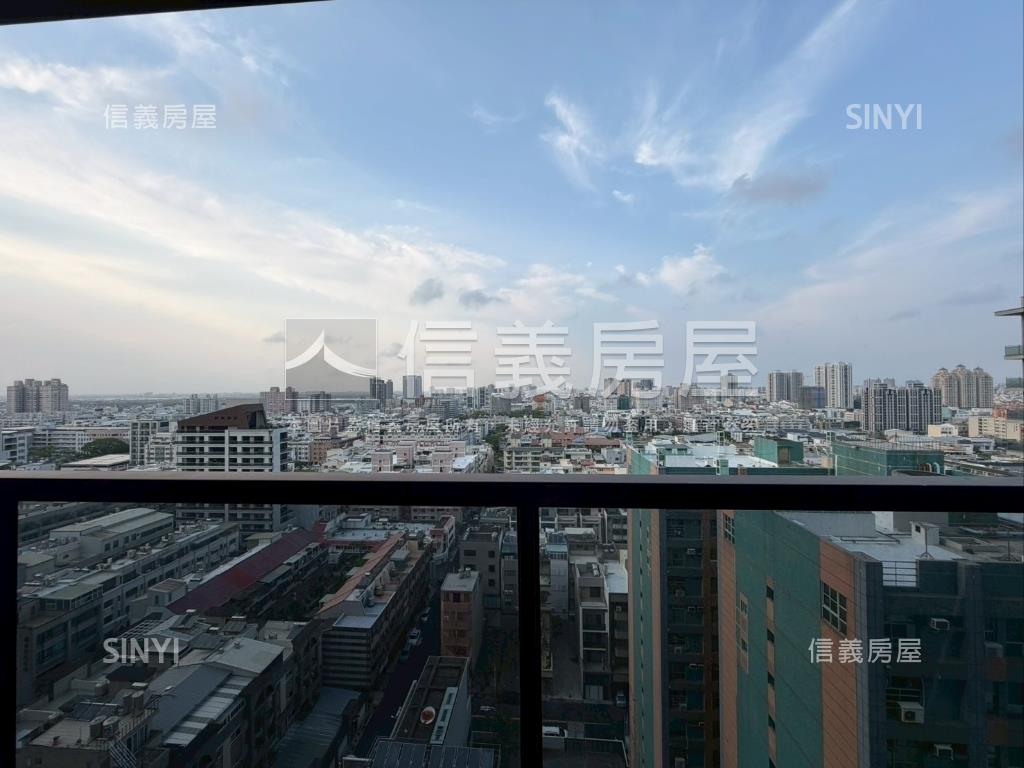 龍騰鑫市政菁英特區美三房房屋室內格局與周邊環境