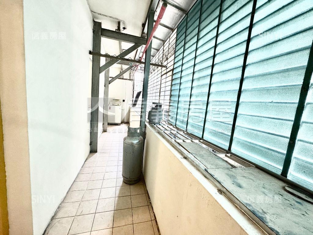 舒居美寓近未來棕線房屋室內格局與周邊環境