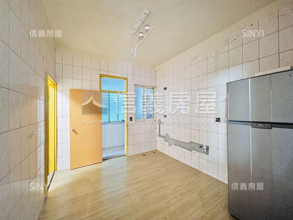 舒居美寓近未來棕線房屋室內格局與周邊環境