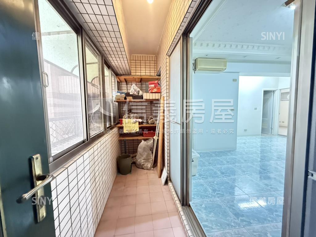 五甲商圈大喜市３房車位房屋室內格局與周邊環境