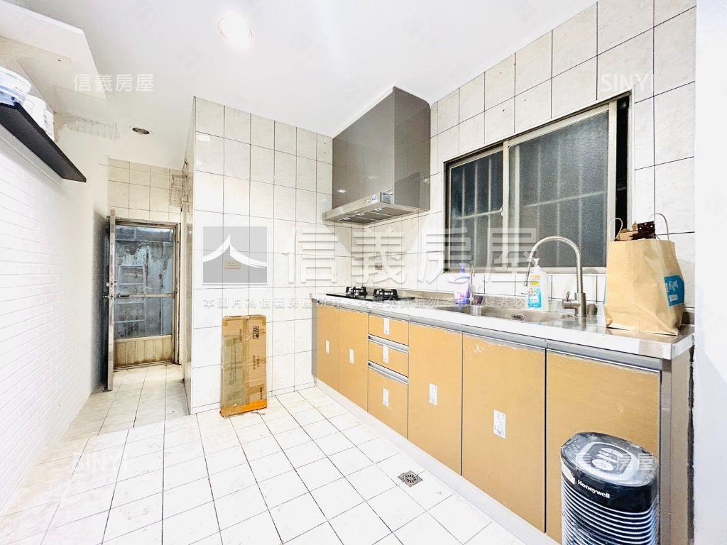 雙連★靜巷庭院一樓房屋室內格局與周邊環境