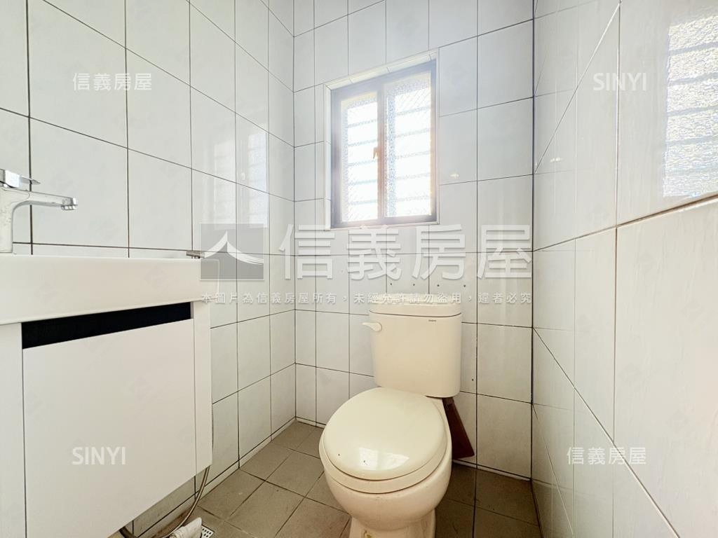 三民捷運邊間美寓房屋室內格局與周邊環境