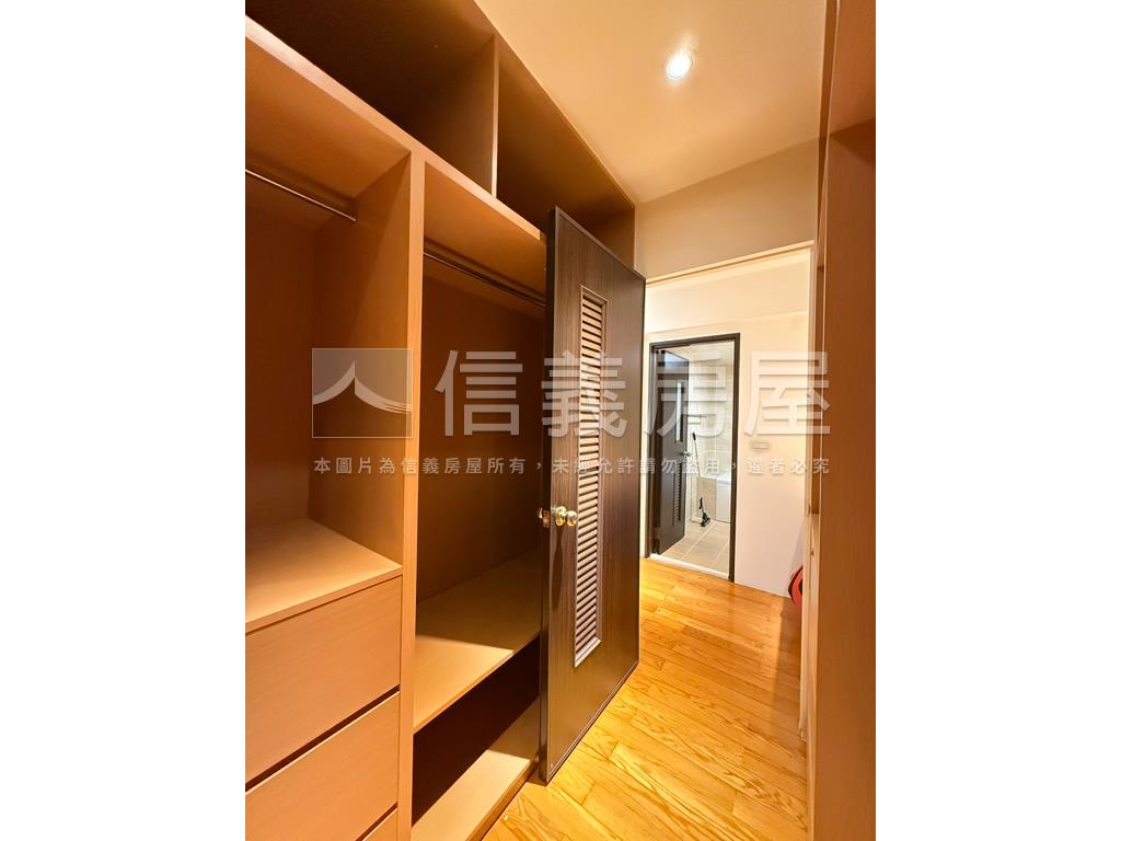 『楓丹白露』三房稀有釋出房屋室內格局與周邊環境