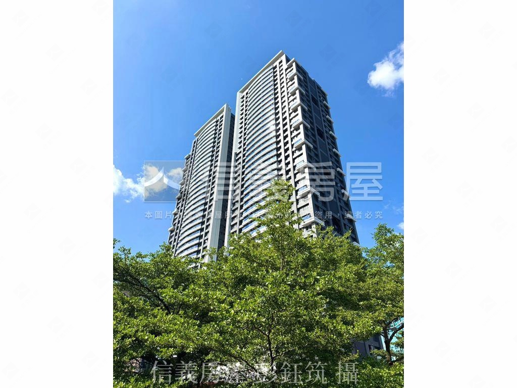 專任合環ＬＭ高樓景觀宅房屋室內格局與周邊環境
