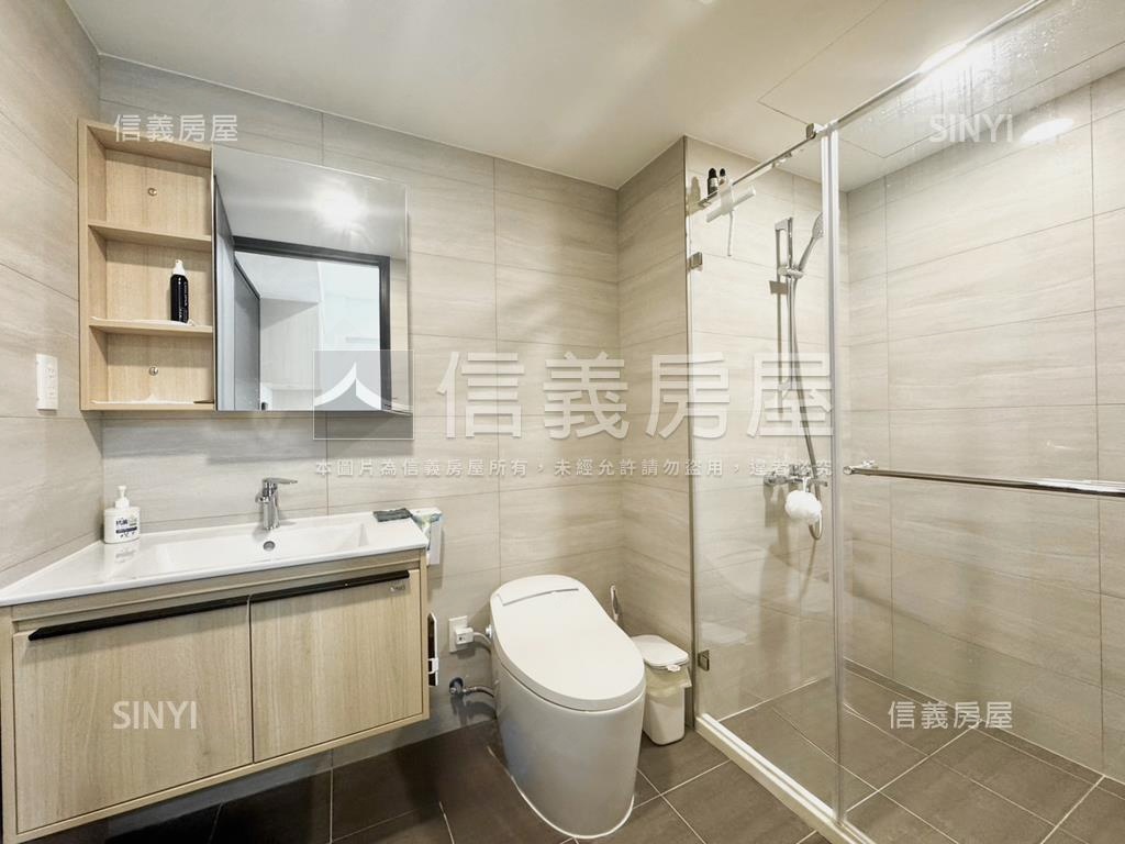 美術白天鵝美居平車房屋室內格局與周邊環境