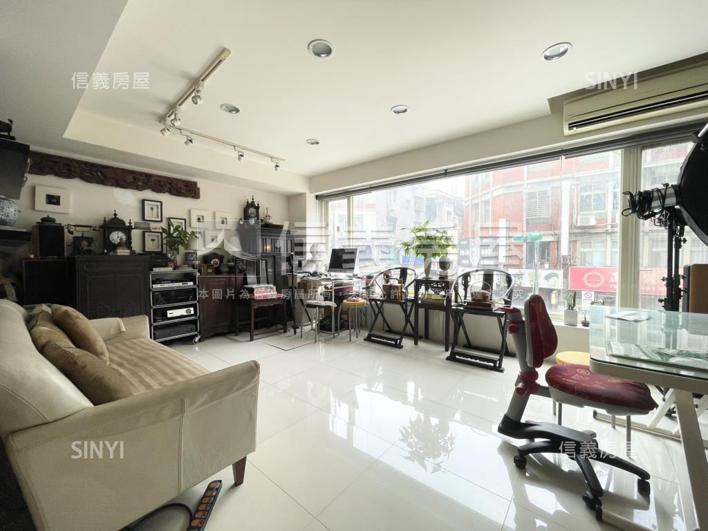忠孝延吉面寬二樓店辦住房屋室內格局與周邊環境
