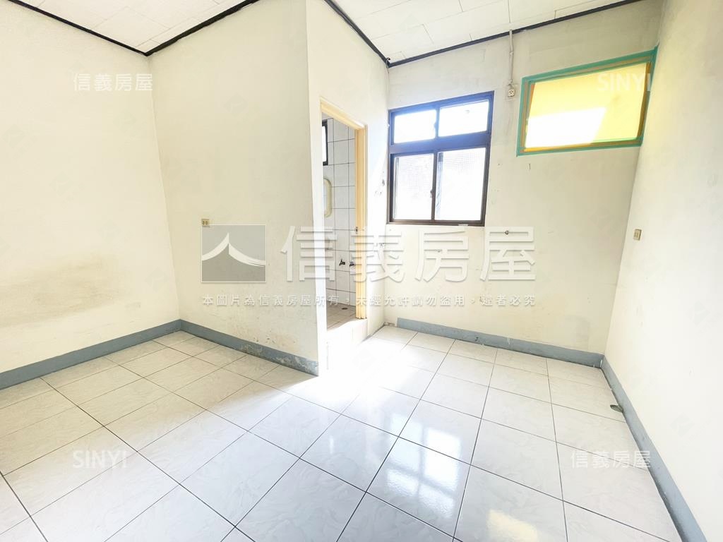 專任◆小資成家臨路透天房屋室內格局與周邊環境