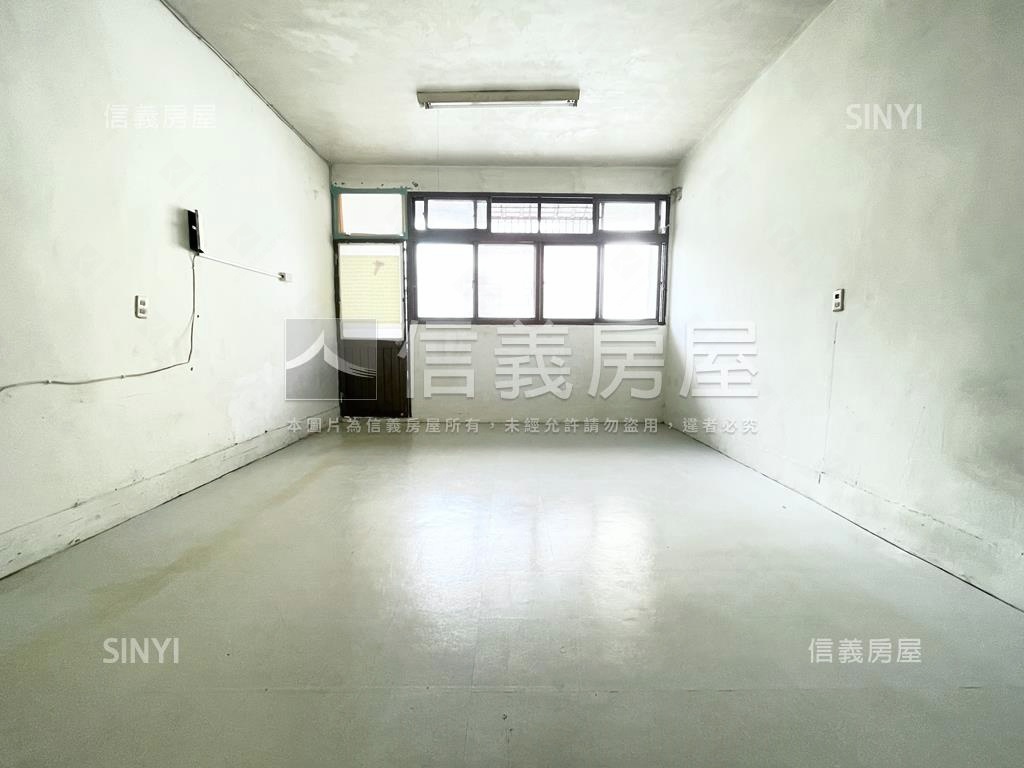 專任◆小資成家臨路透天房屋室內格局與周邊環境