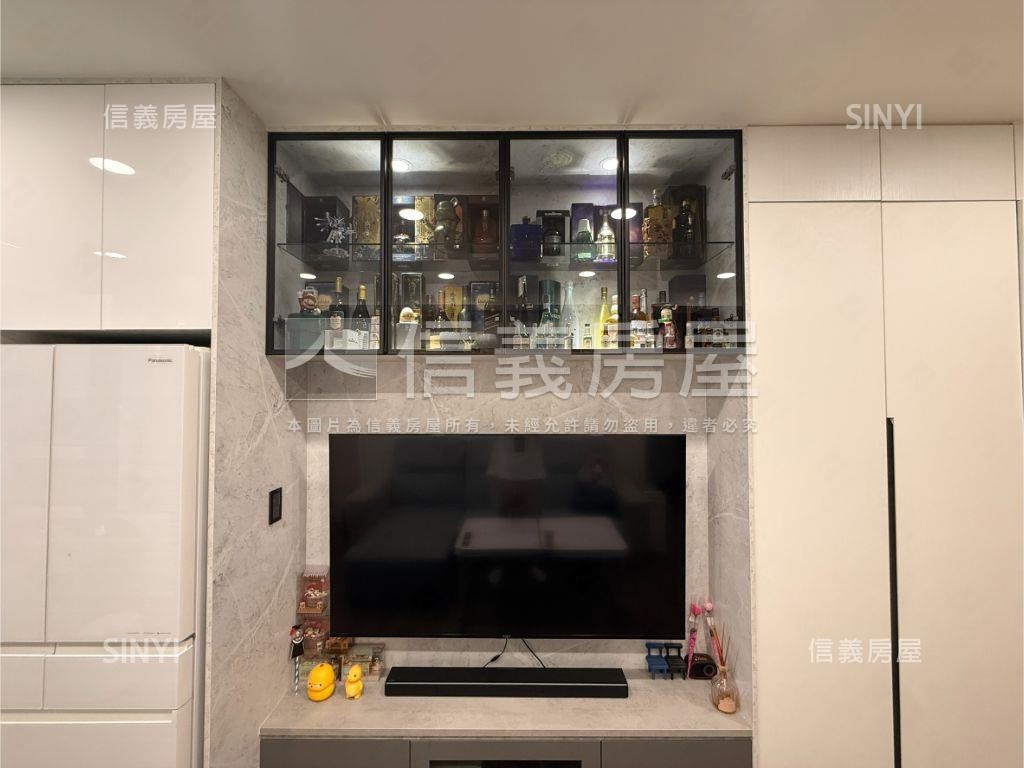 夯四月泊樂稀有平車露臺戶房屋室內格局與周邊環境