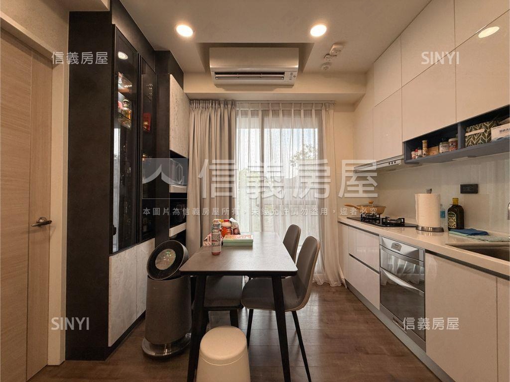 夯四月泊樂稀有平車露臺戶房屋室內格局與周邊環境