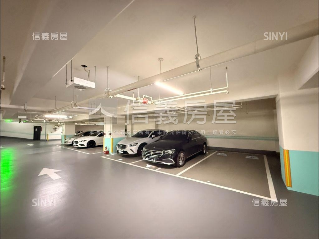 夯四月泊樂稀有平車露臺戶房屋室內格局與周邊環境