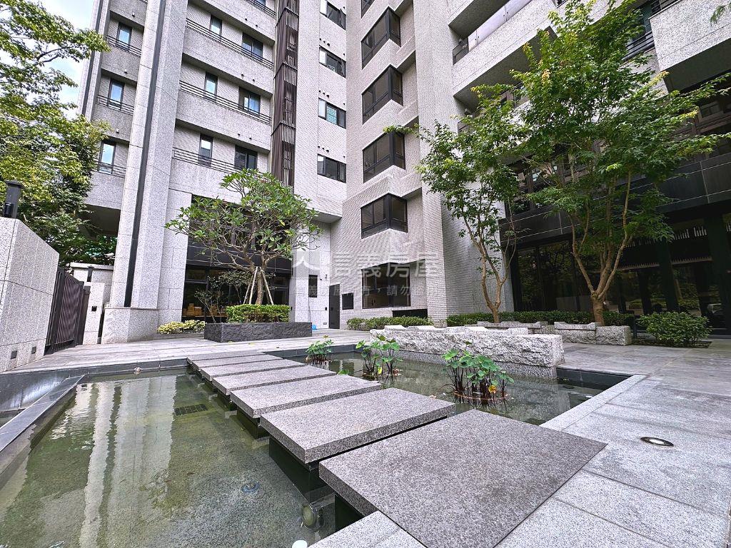 坤山靜境４房雙主臥房屋室內格局與周邊環境