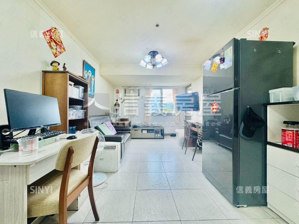 力霸河景兩房房屋室內格局與周邊環境