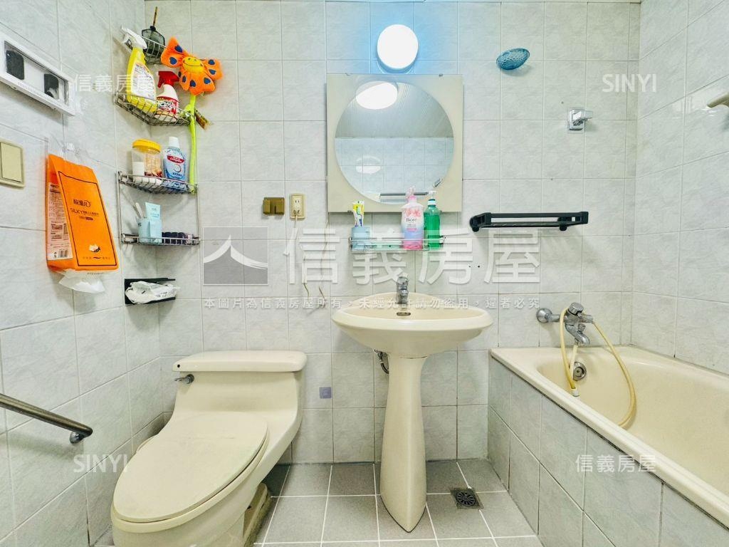 力霸河景兩房房屋室內格局與周邊環境