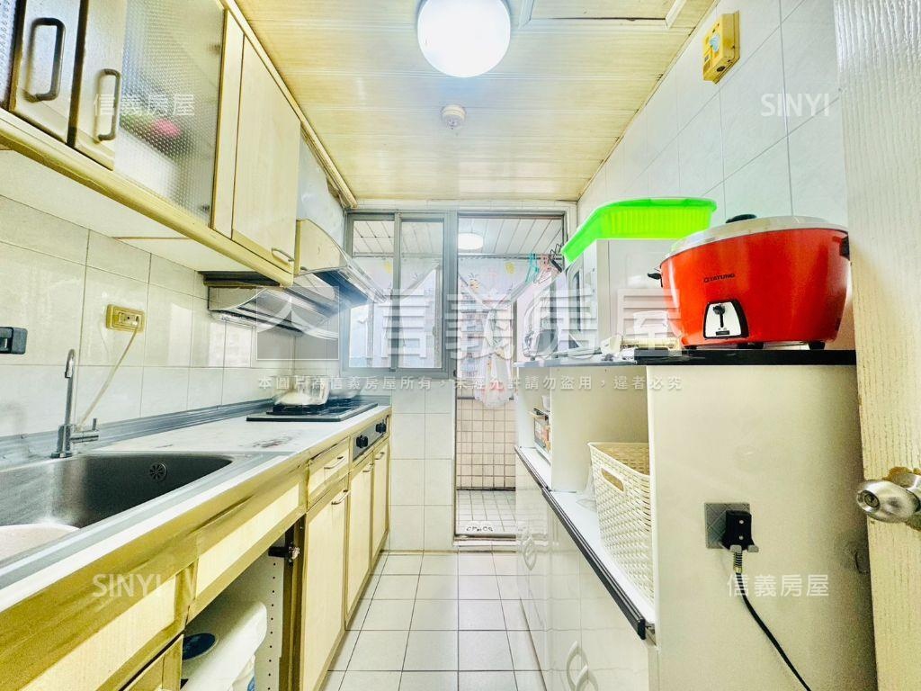 力霸河景兩房房屋室內格局與周邊環境