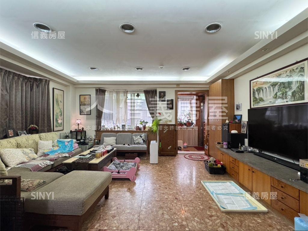 精選★伯爵夫人上疊房屋室內格局與周邊環境