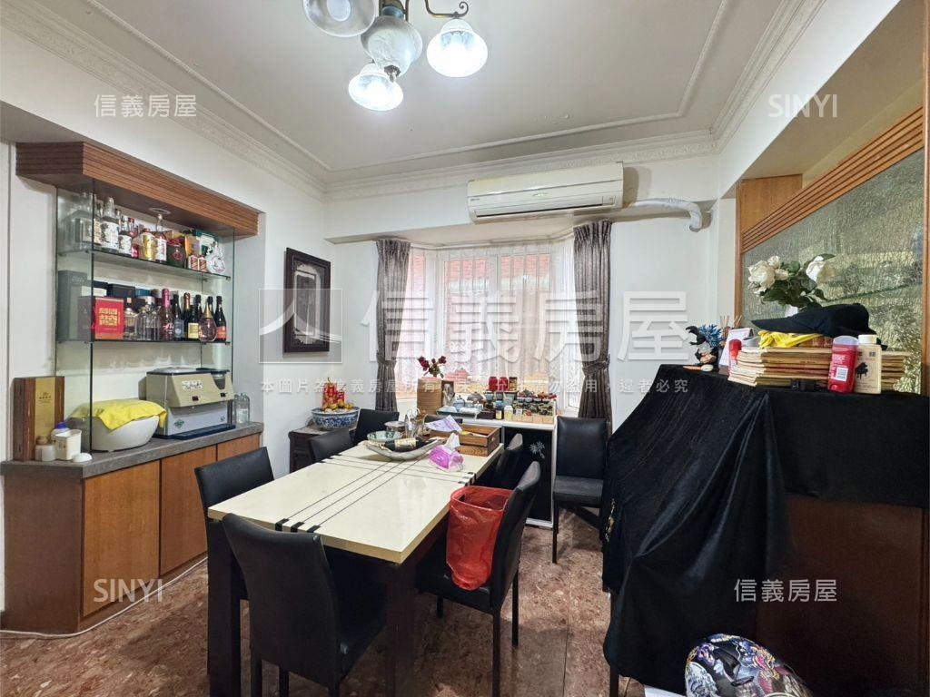 精選★伯爵夫人上疊房屋室內格局與周邊環境