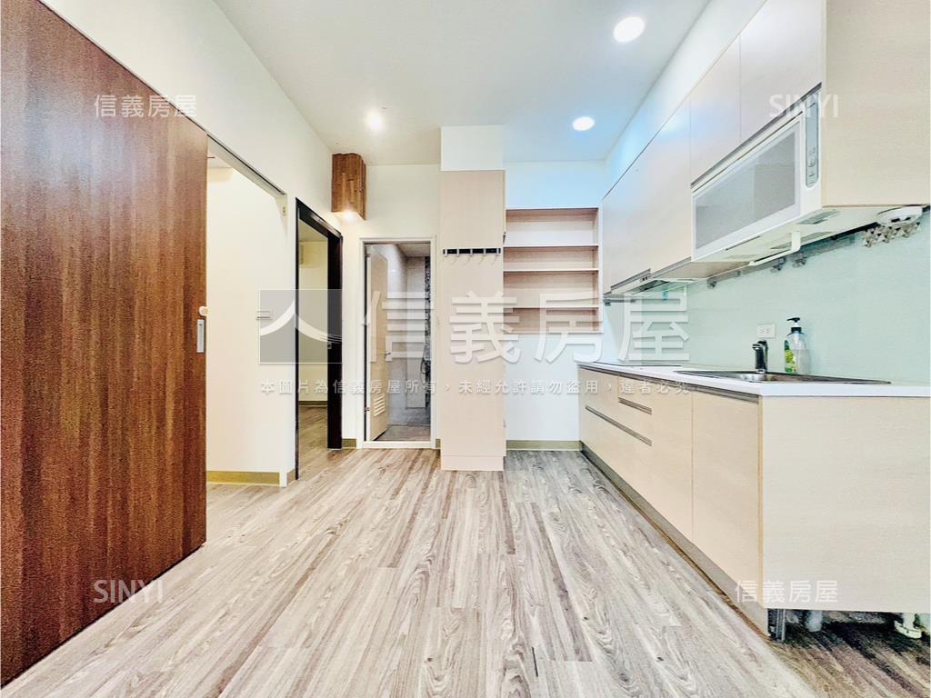 專任精美採光兩房房屋室內格局與周邊環境