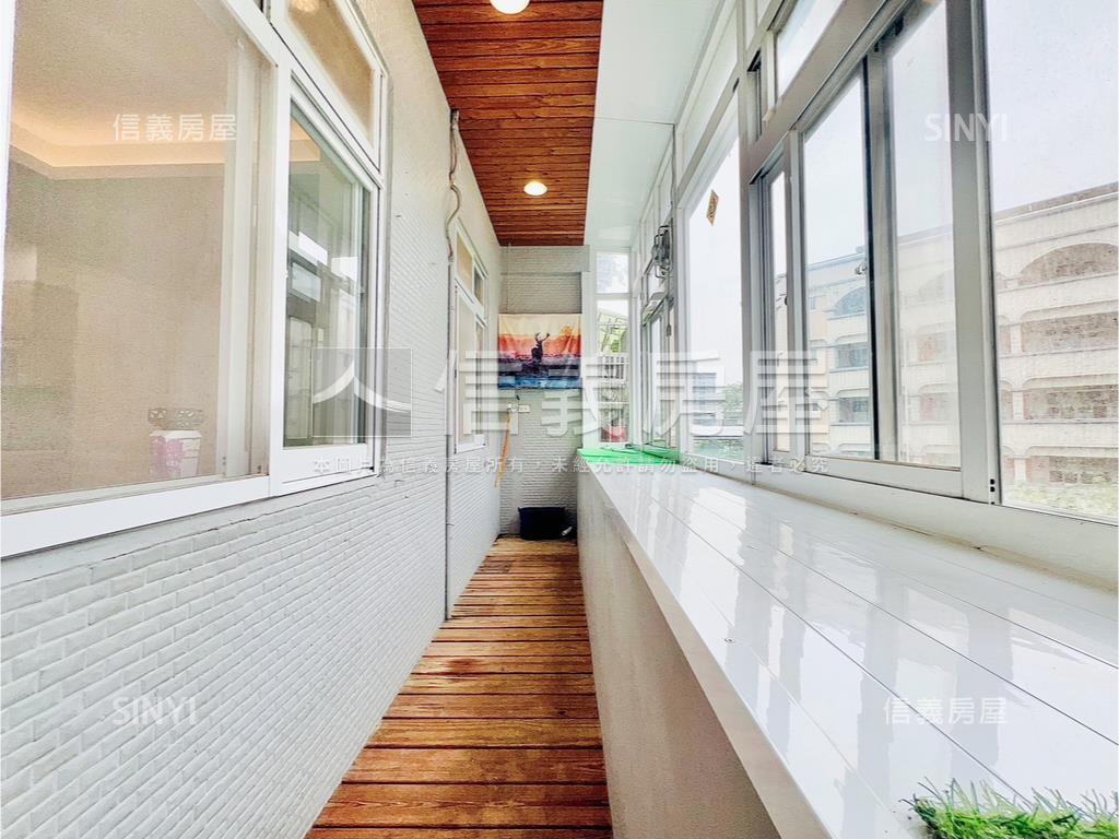 專任精美採光兩房房屋室內格局與周邊環境