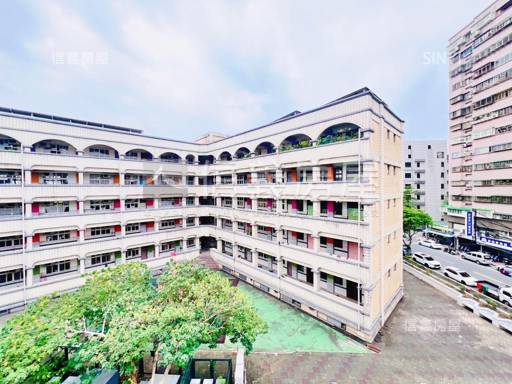 專任精美採光兩房房屋室內格局與周邊環境