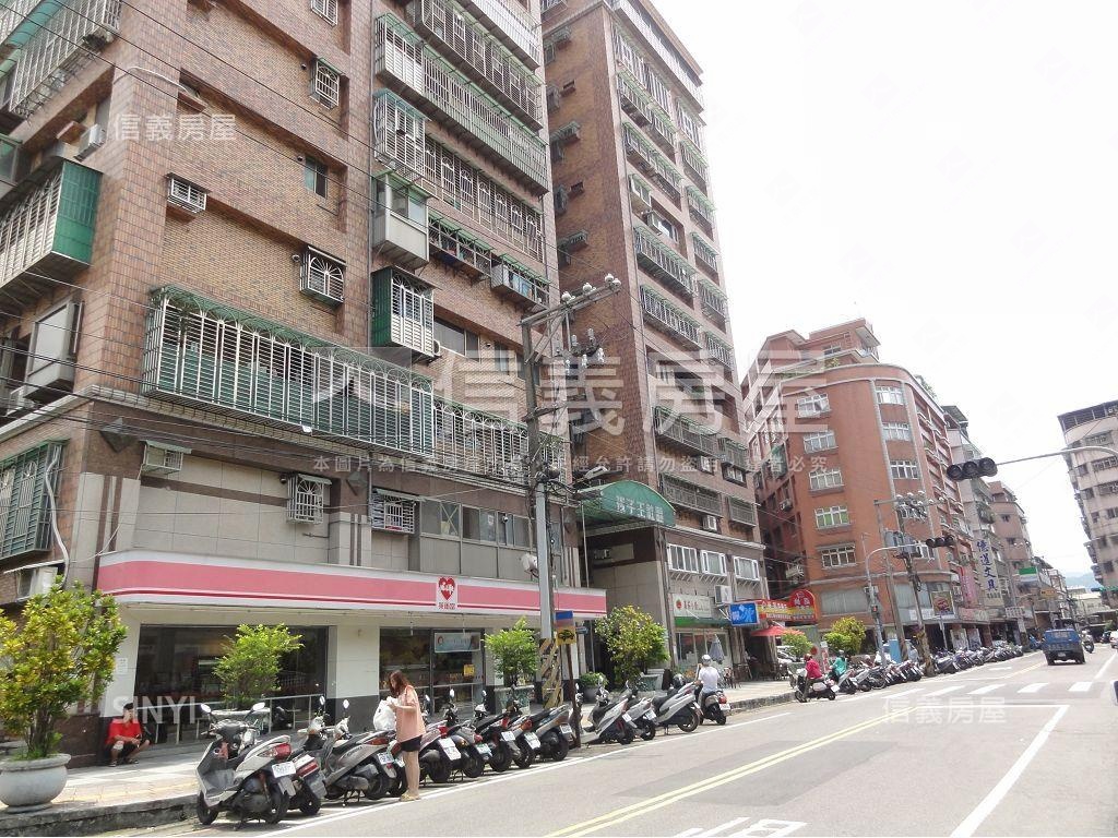 孩子王邊間方正兩房雙陽台房屋室內格局與周邊環境