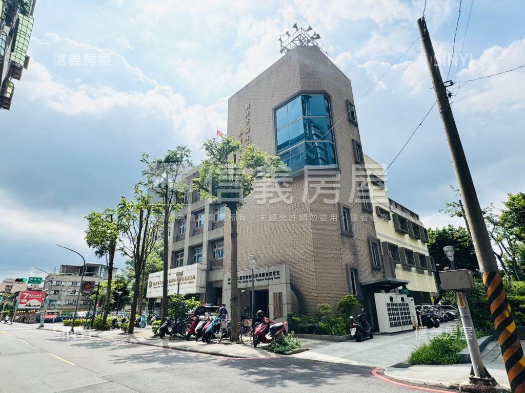 孩子王邊間方正兩房雙陽台房屋室內格局與周邊環境