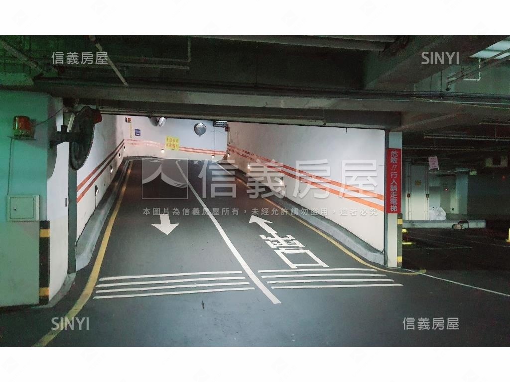 【新接】遠雄Ｂ２坡平車位房屋室內格局與周邊環境