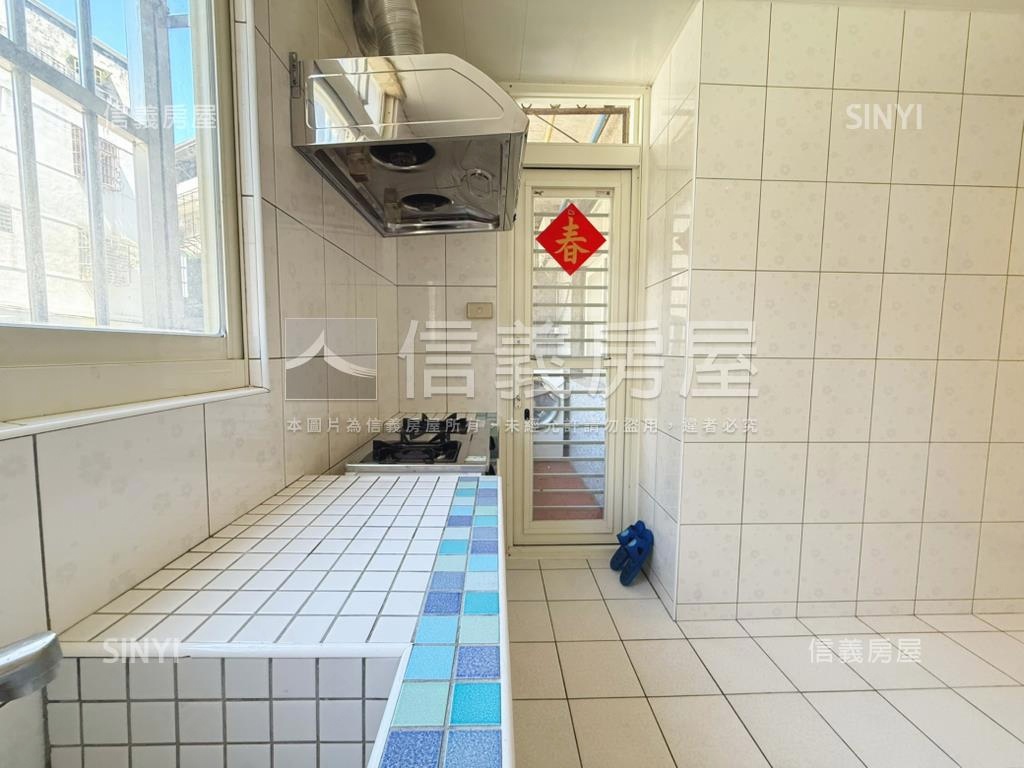 ★南港研二公寓美三房房屋室內格局與周邊環境